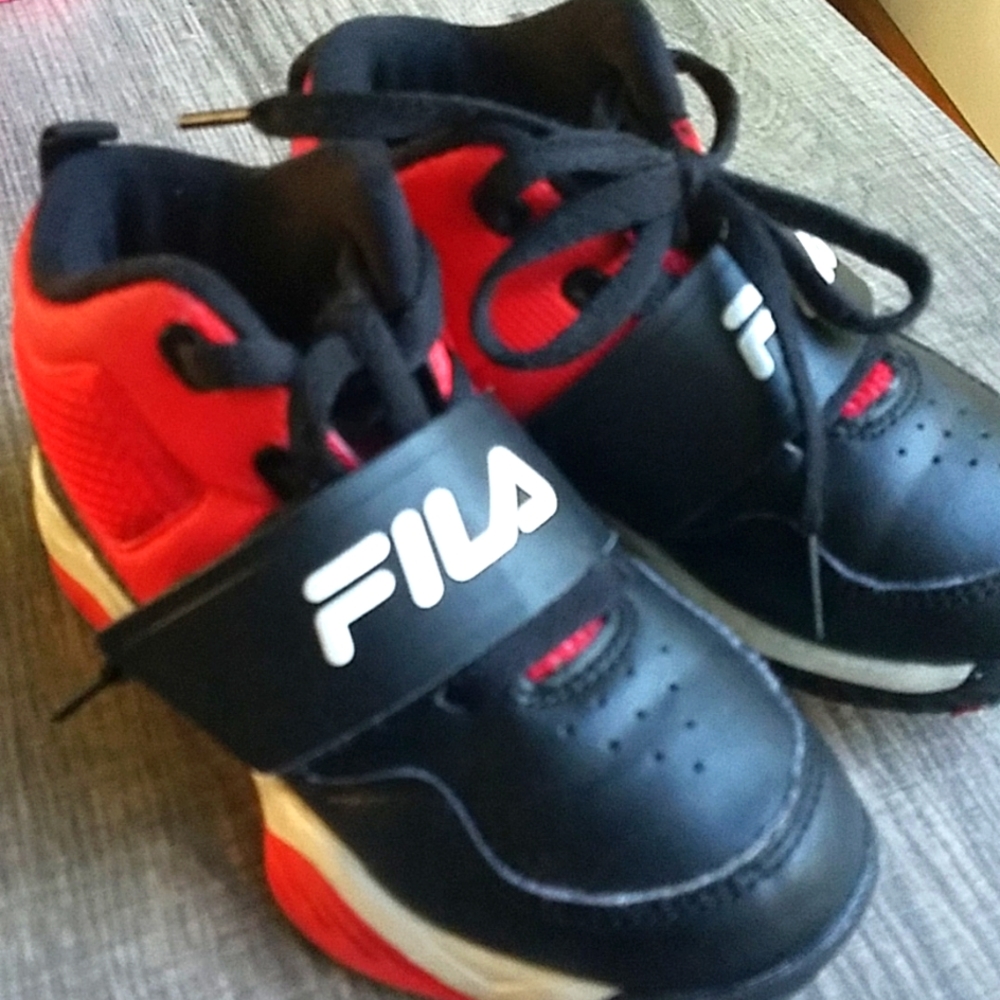 Fila boys shoes